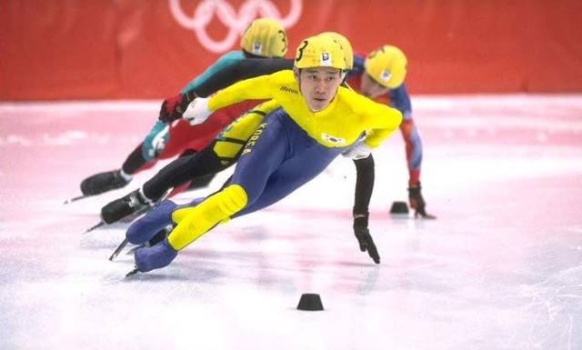 卡比对阵凯拉特数据：多次挥霍良机，上演史诗级空门不进